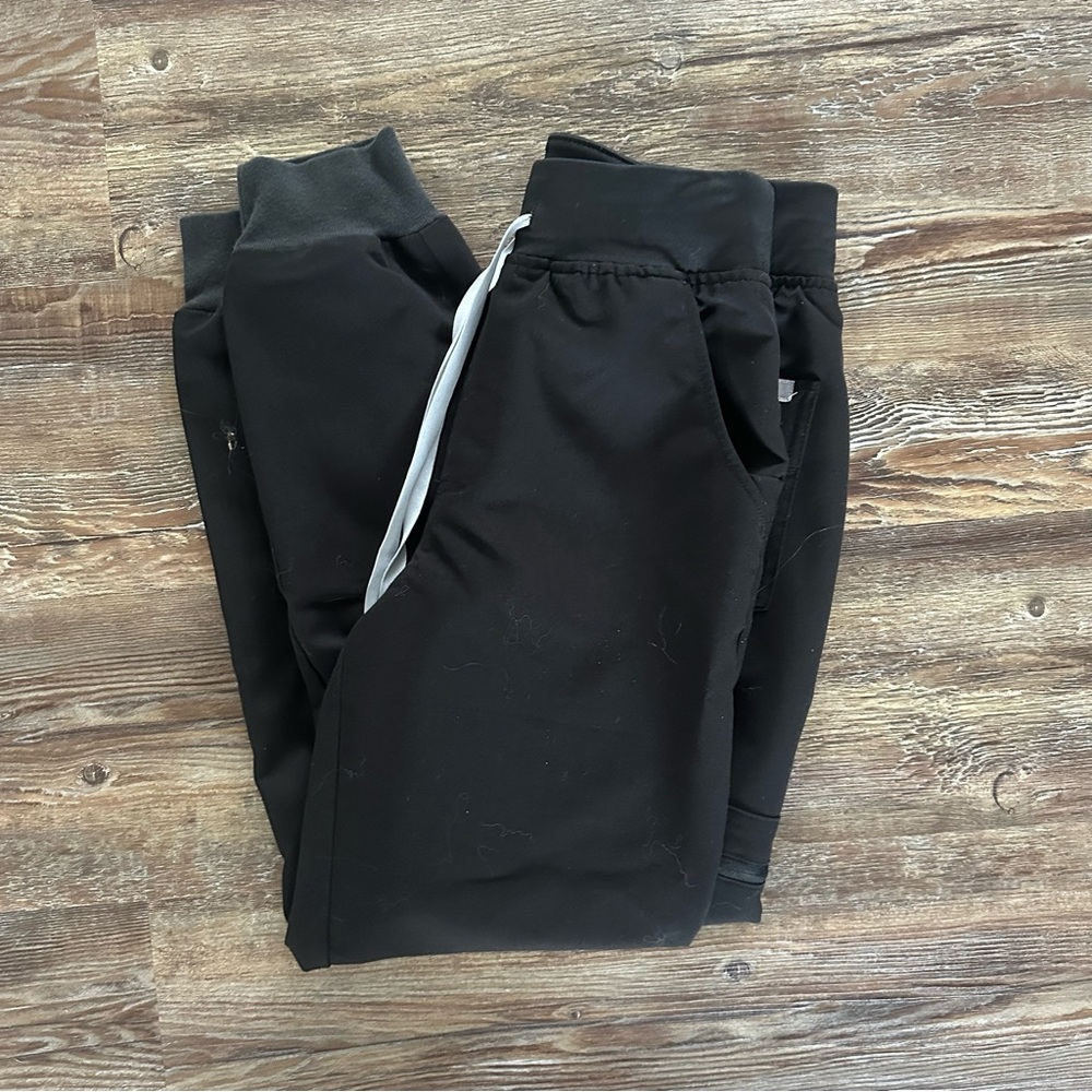 FIGS Black HW Zamora Jogger SP